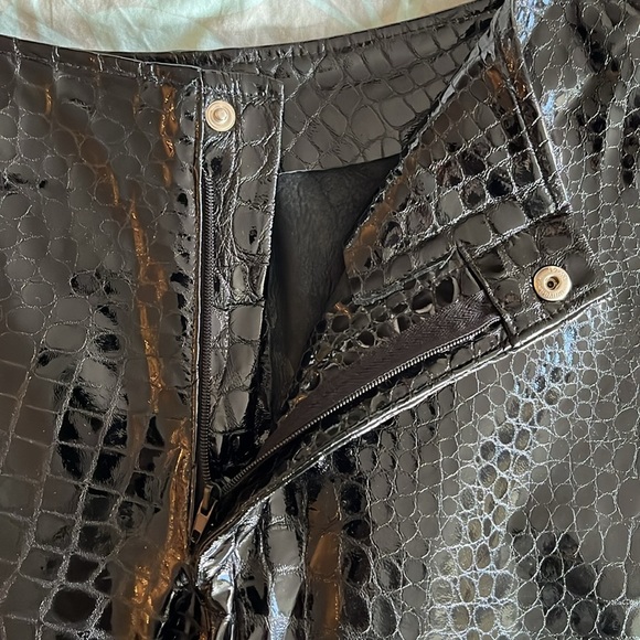 Comme Toujours Patent Leather Croc Embossed High Rise Pants - Picture 11 of 15